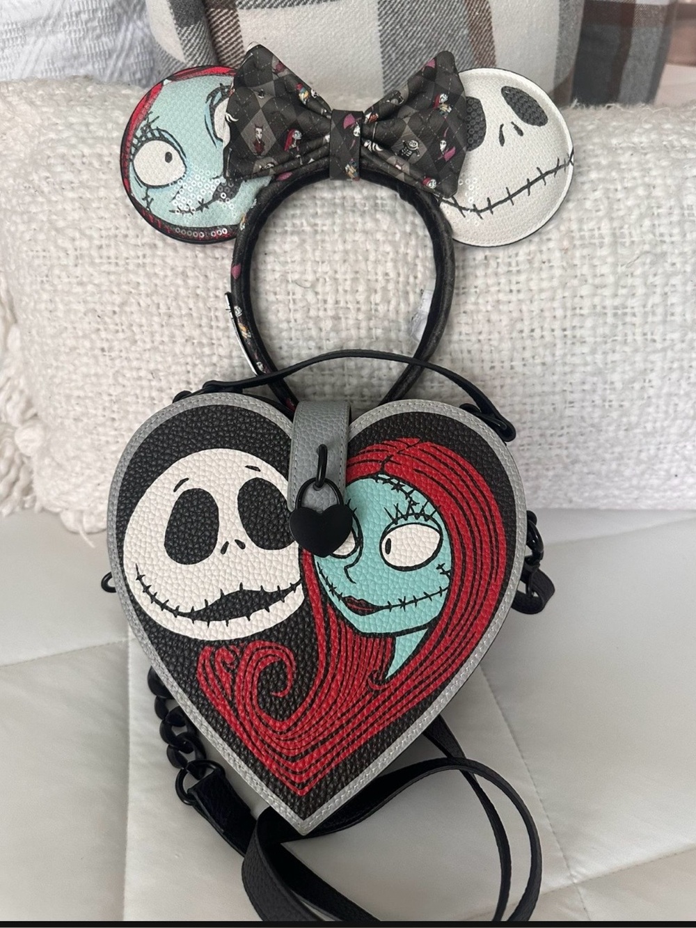 NBC Disney set! Heart-Shaped Crossbody Bag Set - with Lounge fly matching ears